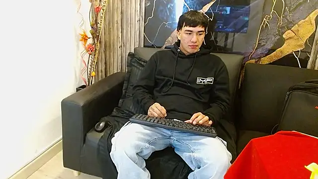 Tommy160920 online show from 11/20/25, 01:00