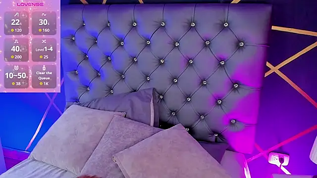 GabrielaSuarez  online show from 03/25/26, 08:26