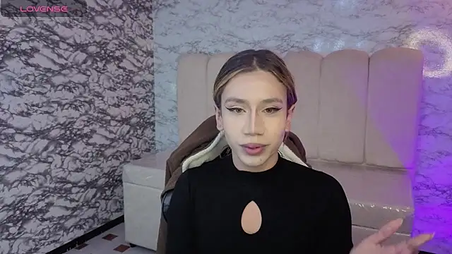 Evy Luxx v online show from 02/06/26, 03:22