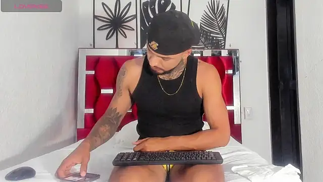 Jacob 77  online show from 12/16/25, 07:41