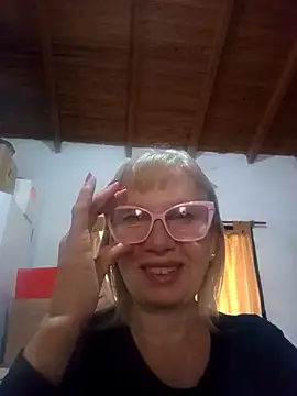 SexyMilf1211 online show from 04/09/26, 04:34