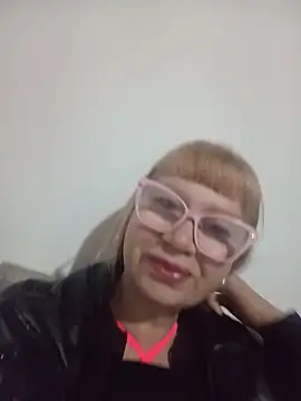 SexyMilf1211 online show from 05/22/26, 11:27