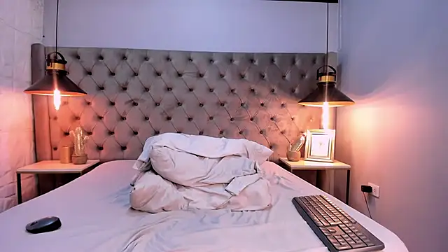 MattFiore online show from 11/20/25, 11:54