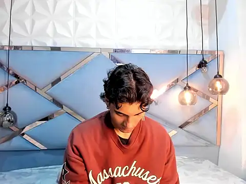 MattFiore online show from 11/30/25, 11:58