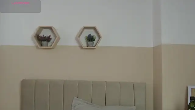 Charlothe 7 online show from 06/20/26, 01:47