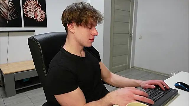 Charles Dreams online show from 02/13/26, 07:32