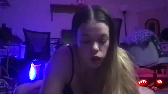 Luna Ray 21 online show from 12/03/25, 04:09