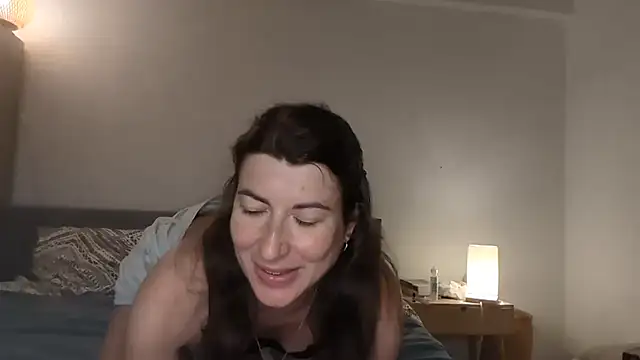 Jo LieLive online show from 06/01/26, 07:15