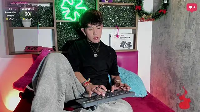 Angeldust19 online show from 11/30/25, 12:25