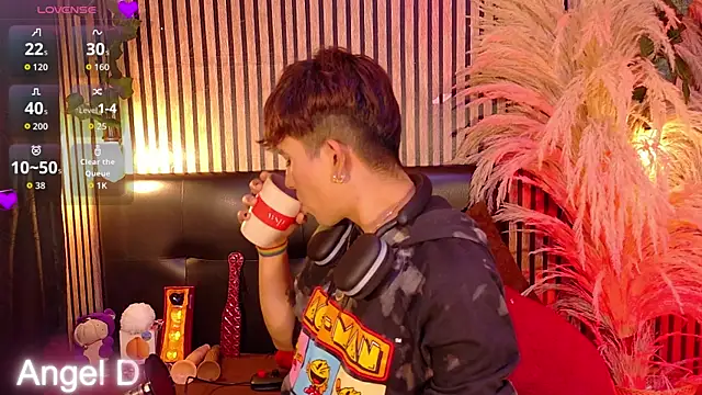 Angeldust19 online show from 04/09/26, 03:17