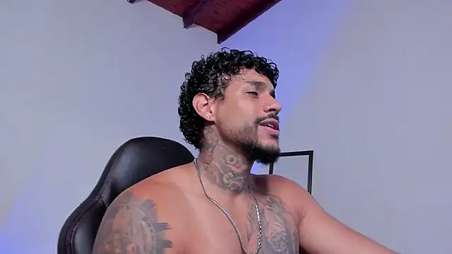 LuigiVitale 1 online show from 03/22/26, 01:20