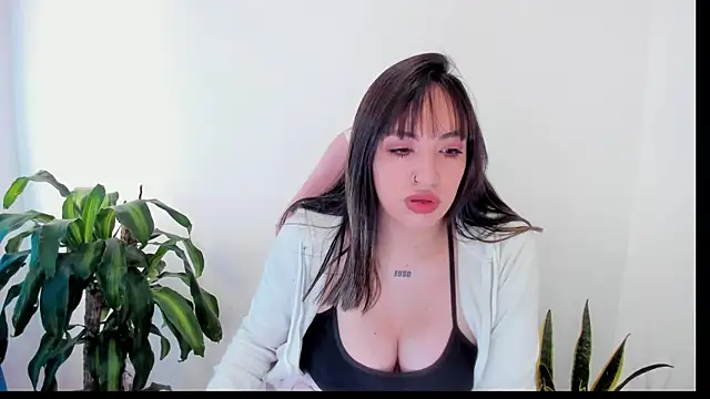 SOFIA SWEETT22 online show from 11/14/25, 05:00