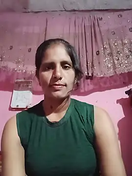 Snapshot of Pirvesh_singh chatting on 07/11/26, 10:00 Pirvesh singh online show from 07/11/26, 10:00