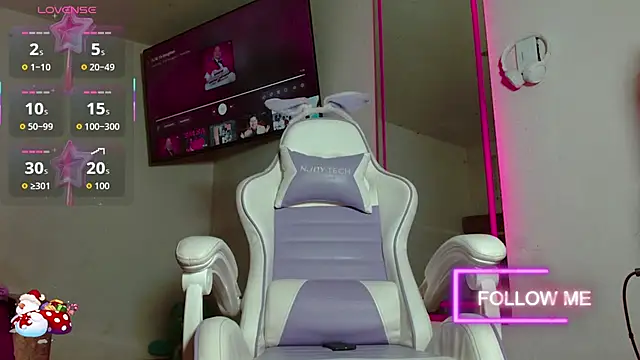 Snapshot of Amber_bailey1 chatting on 12/20/25, 03:13 Amber bailey1 online show from 12/20/25, 03:13