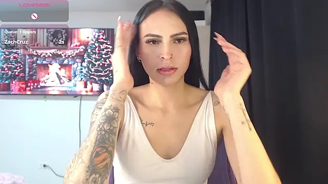 Linda  fiore online show from 11/29/25, 03:09