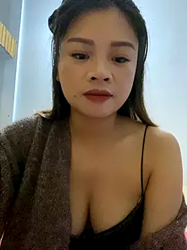 sara-xx online show from 12/05/25, 03:26