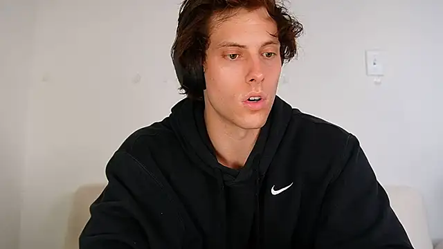 alex islivee online show from 04/01/26, 10:29