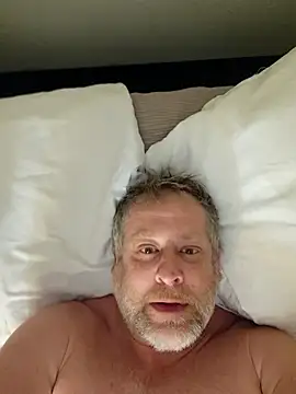 Snapshot of Mikey40wv chatting on 02/27/26, 04:45 Mikey40wv online show from 02/27/26, 04:45