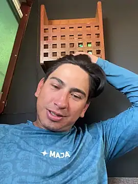 algila08 online show from 04/12/26, 11:32