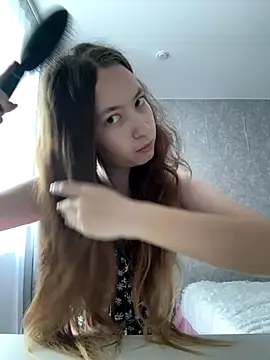 Holy Poly online show from 12/17/25, 08:20