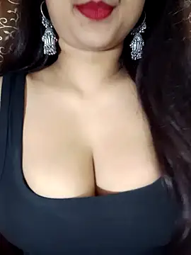 Snapshot of Aradhna_08 chatting on 12/04/25, 06:01 Aradhna 08 online show from 12/04/25, 06:01