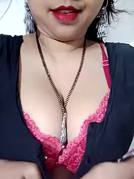 Snapshot of Aradhna_08 chatting on 12/05/25, 06:44 Aradhna 08 online show from 12/05/25, 06:44