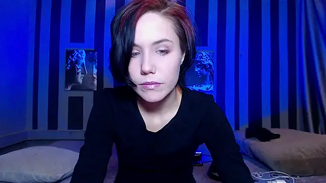 onaloon online show from 11/17/25, 03:56