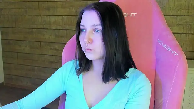 TinnaBurton online show from 02/04/26, 04:13