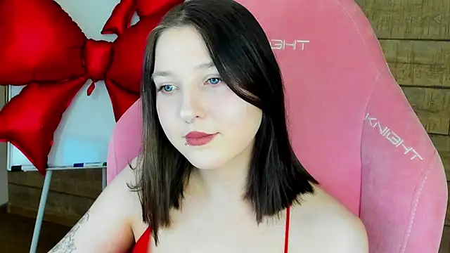 TinnaBurton online show from 02/14/26, 04:26