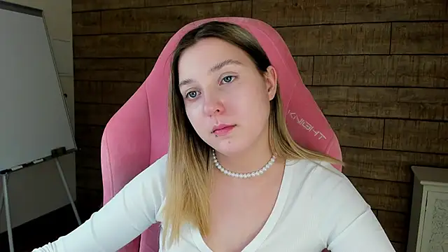 TinnaBurton online show from 06/08/26, 01:28