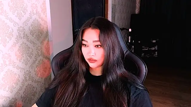 Emma Uilson online show from 01/11/26, 02:22