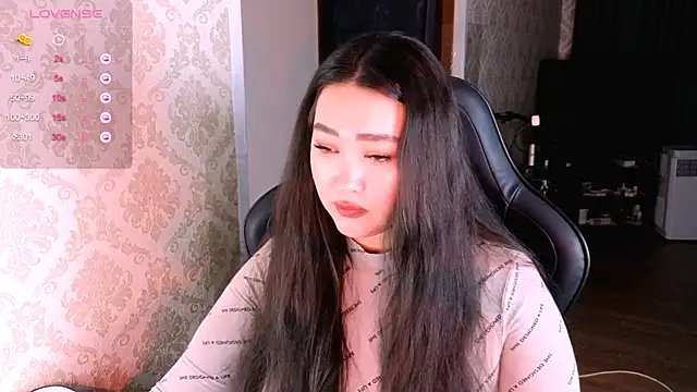 Emma Uilson online show from 04/18/26, 07:07