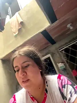 Scarlett Noire outdoors online show from 11/21/25, 03:54