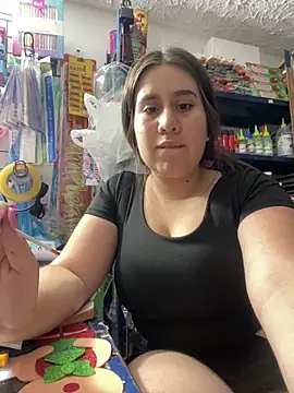 Scarlett Noire outdoors online show from 11/30/25, 10:47