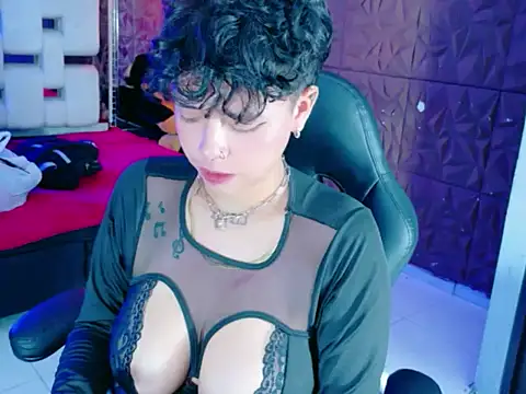 lunabustygirl online show from 02/02/26, 05:11