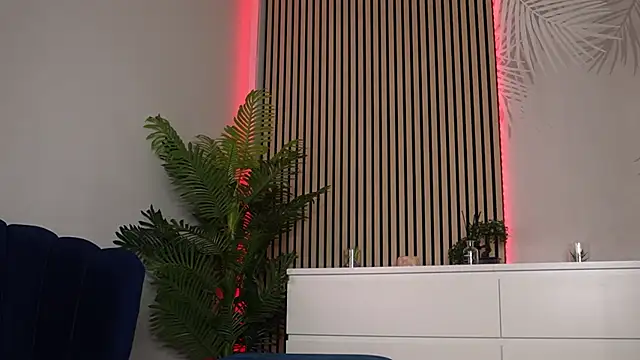 Miss Denisse online show from 11/28/25, 08:33