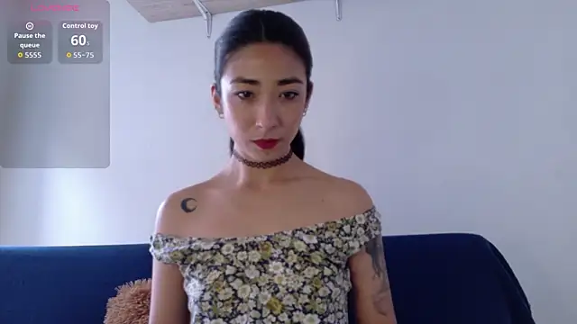 AmbarOishi   online show from 04/08/26, 04:18