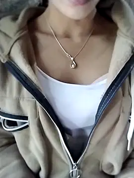 hoami-hot online show from 11/30/25, 12:14