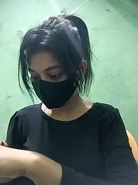 Disha Nur0 online show from 04/09/26, 11:43