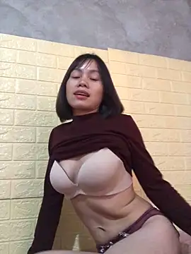 Trangbabylove online show from 03/17/26, 05:11