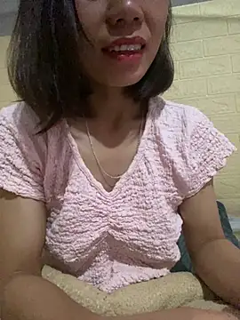 Snapshot of Trangbabylove chatting on 07/02/26, 02:11 Trangbabylove online show from 07/02/26, 02:11