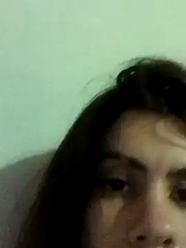 Snapshot of putit4444 chatting on 12/01/25, 04:50 putit4444 online show from 12/01/25, 04:50