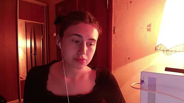 KristinaScott online show from 04/05/26, 05:21