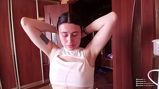 KristinaScott online show from 04/17/26, 01:58