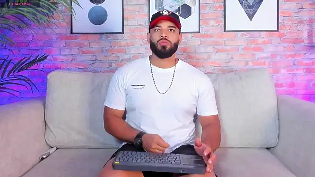 Chris Varden online show from 12/02/25, 07:20