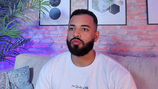 Chris Varden online show from 12/18/25, 06:25