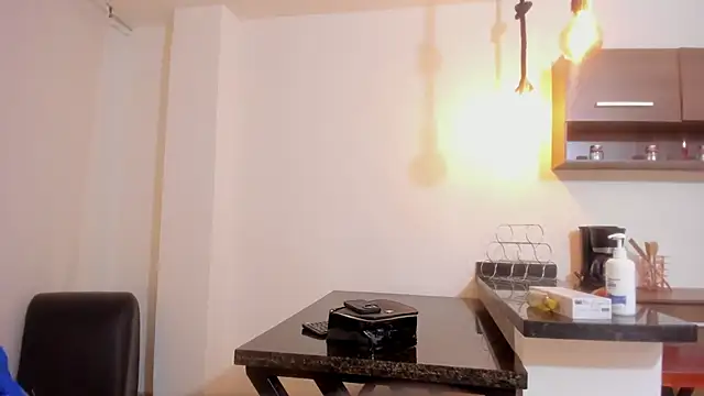 Emily Frostt online show from 12/02/25, 08:04