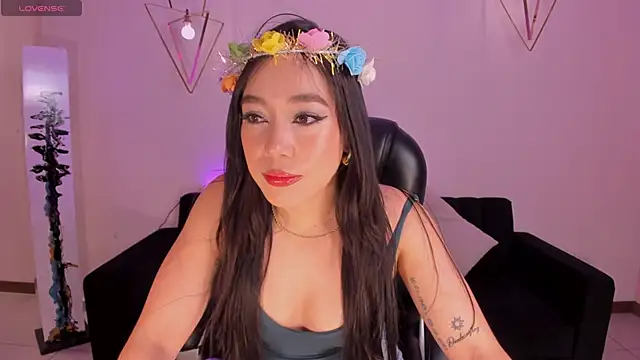 ZaraKafruni online show from 04/16/26, 04:13