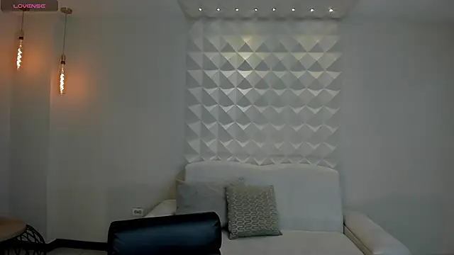 SophieLanne online show from 03/11/26, 04:29