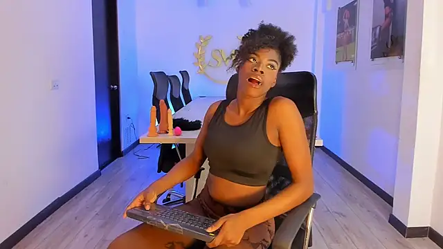 NalaRoux online show from 01/06/26, 04:05